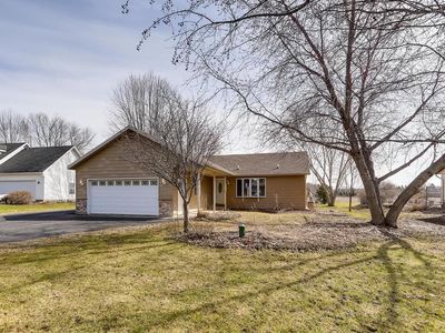 65 W Woodridge Dr, River Falls, WI, 54022