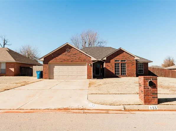 133 N Lockeport Dr, Edmond, OK 73003