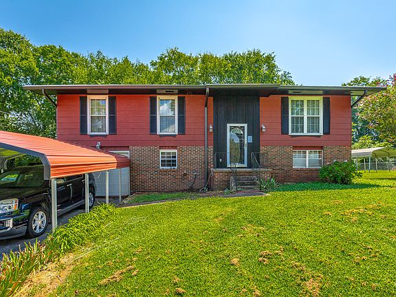 2nd image of 1344 Cenora Ln