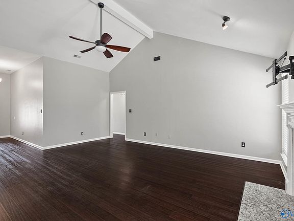 5th image of 113 Garden Brook Dr
