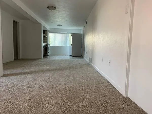 1 bed, 750 sqft, $2,200 — Photo 2