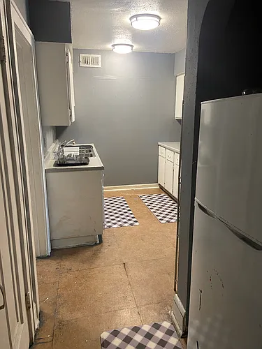 2926 Francis St Photo 1