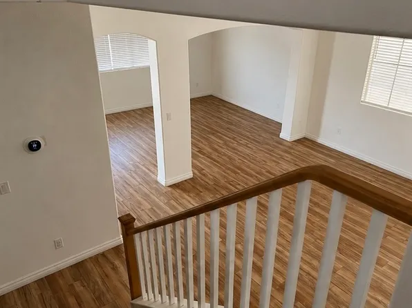 9860 Ridgehaven Ave, Las Vegas, NV 89148