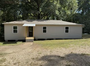 1102 W Hawthorne Rd, Leesville, LA 71446