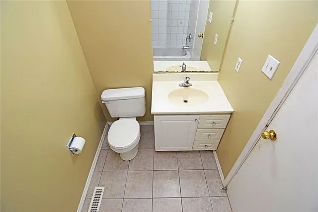 32 Whiteleas Ave — Photo 9