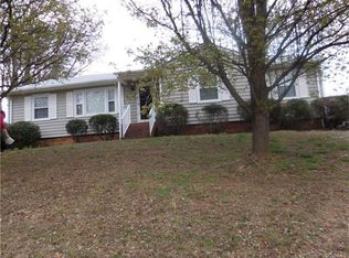 8349 Hunton Cir, North Chesterfield, VA 23235
