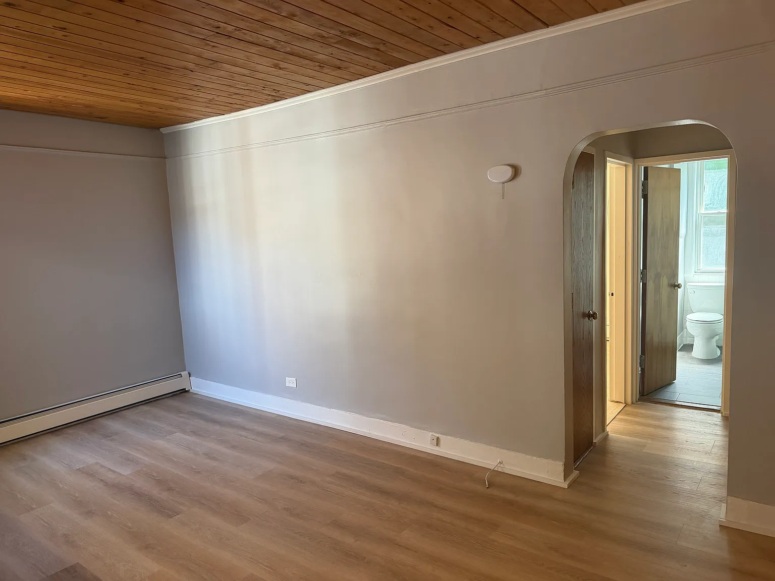 1 bed, 700 sqft, $2,750 — Photo 2