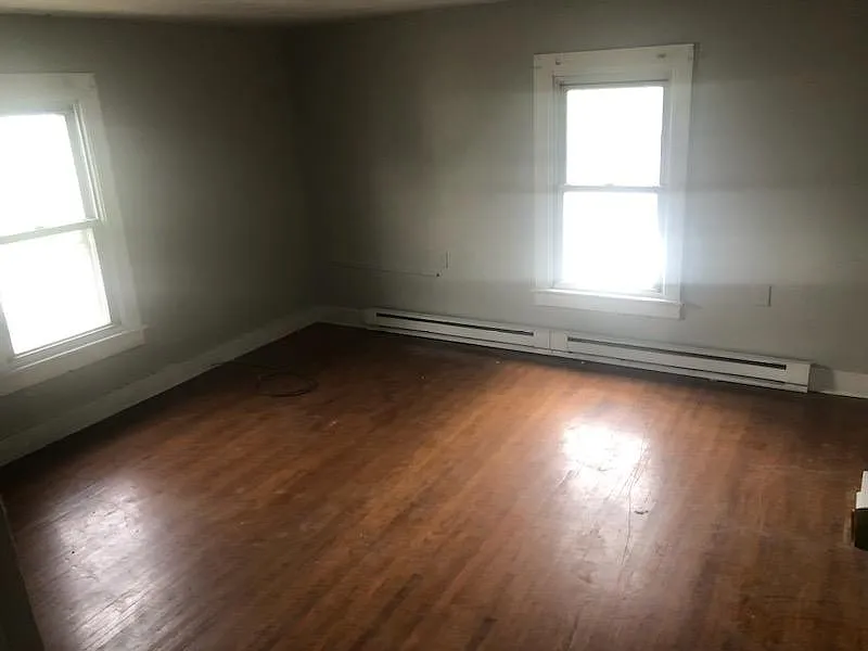 3 bed, $1,250 — Photo 4