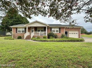 102 Manor Rd, Edenton, NC 27932