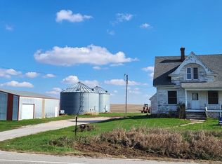 2338 Moscow Rd, Moscow, IA 52760