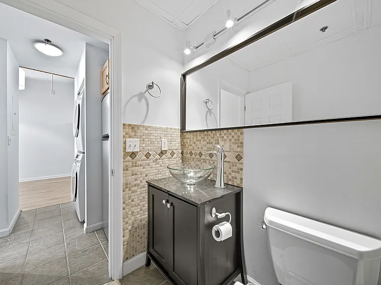 10 Linwood St #106 — Photo 13
