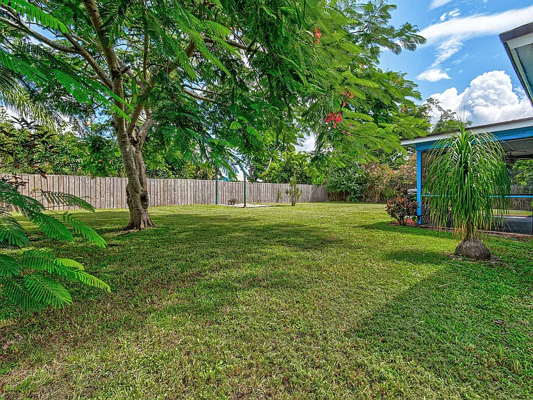 767 SE Chaloupe Ave — Photo 23
