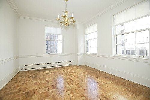 2nd image of 3270 N Lake Shore Dr APT 4F
