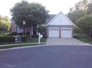 5 Halecrest Ct, Freehold, NJ 07728