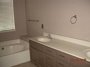 2nd image of 2576 Eagle Rock Cir