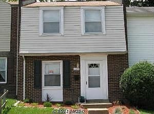 2nd image of 220 Brighton Sq