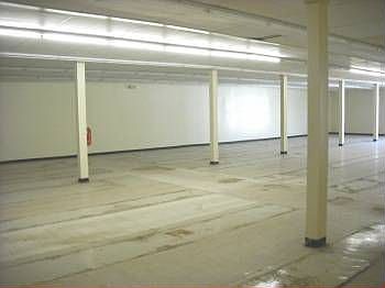 2nd image of 401 W 2nd St