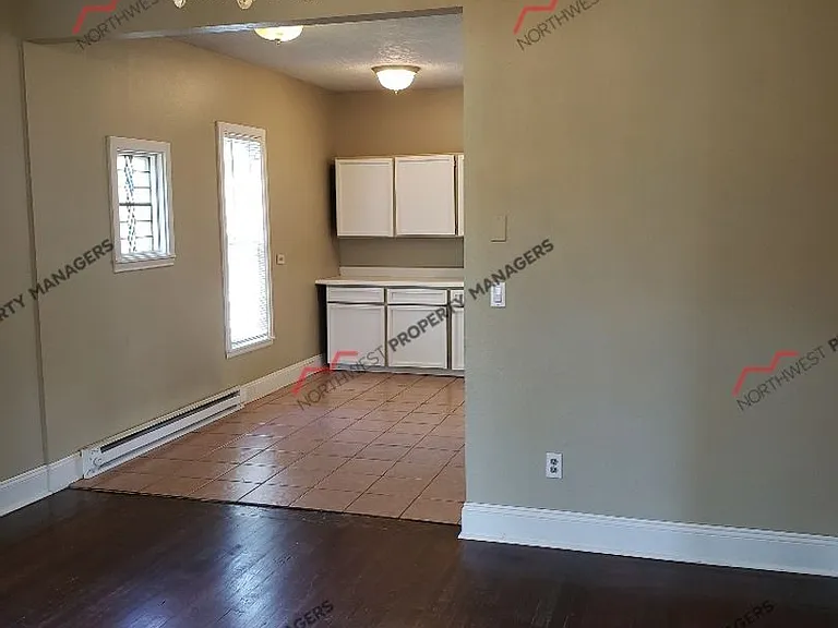 462 NW Pennsylvania Ave — Photo 9