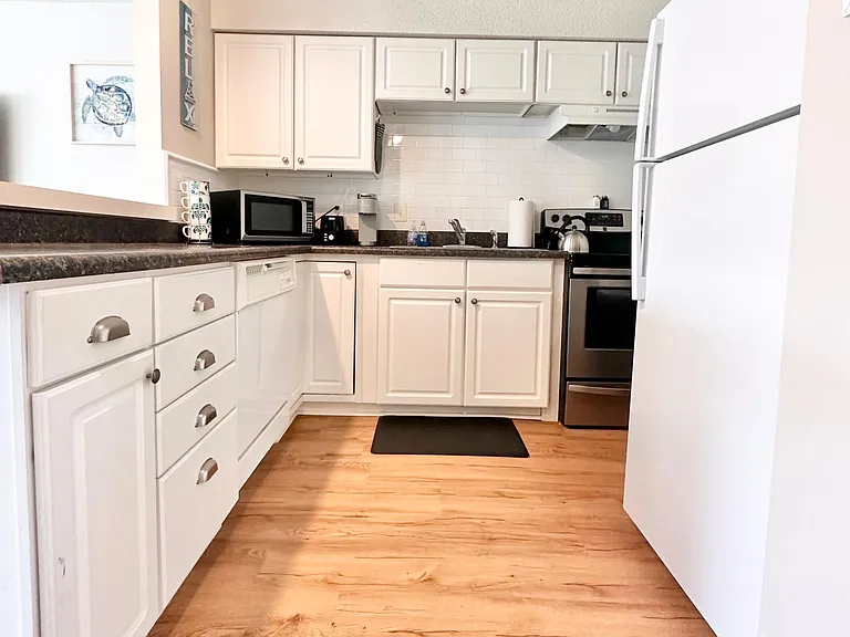 445 Gulf Shore Dr #106 — Photo 8
