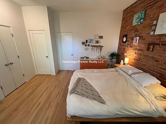 5th image of 24 Bigelow St #1A