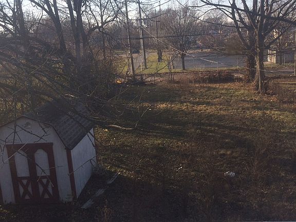 5th image of 3744 N Tacoma Ave