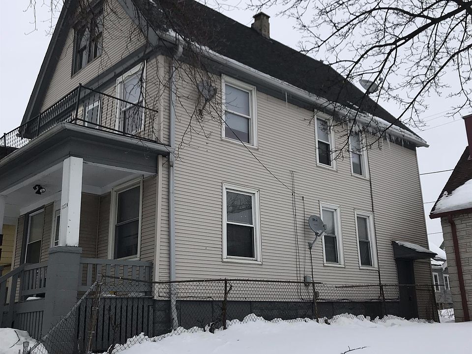 1st image of 1322 W Hopkins St #A