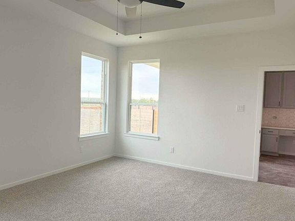 5th image of 405 Raleigh Dr