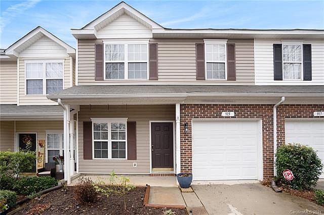 1st image of 915 Little Creek Dr