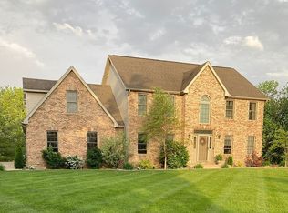 18 Meadowview Est, Mattoon, IL 61938