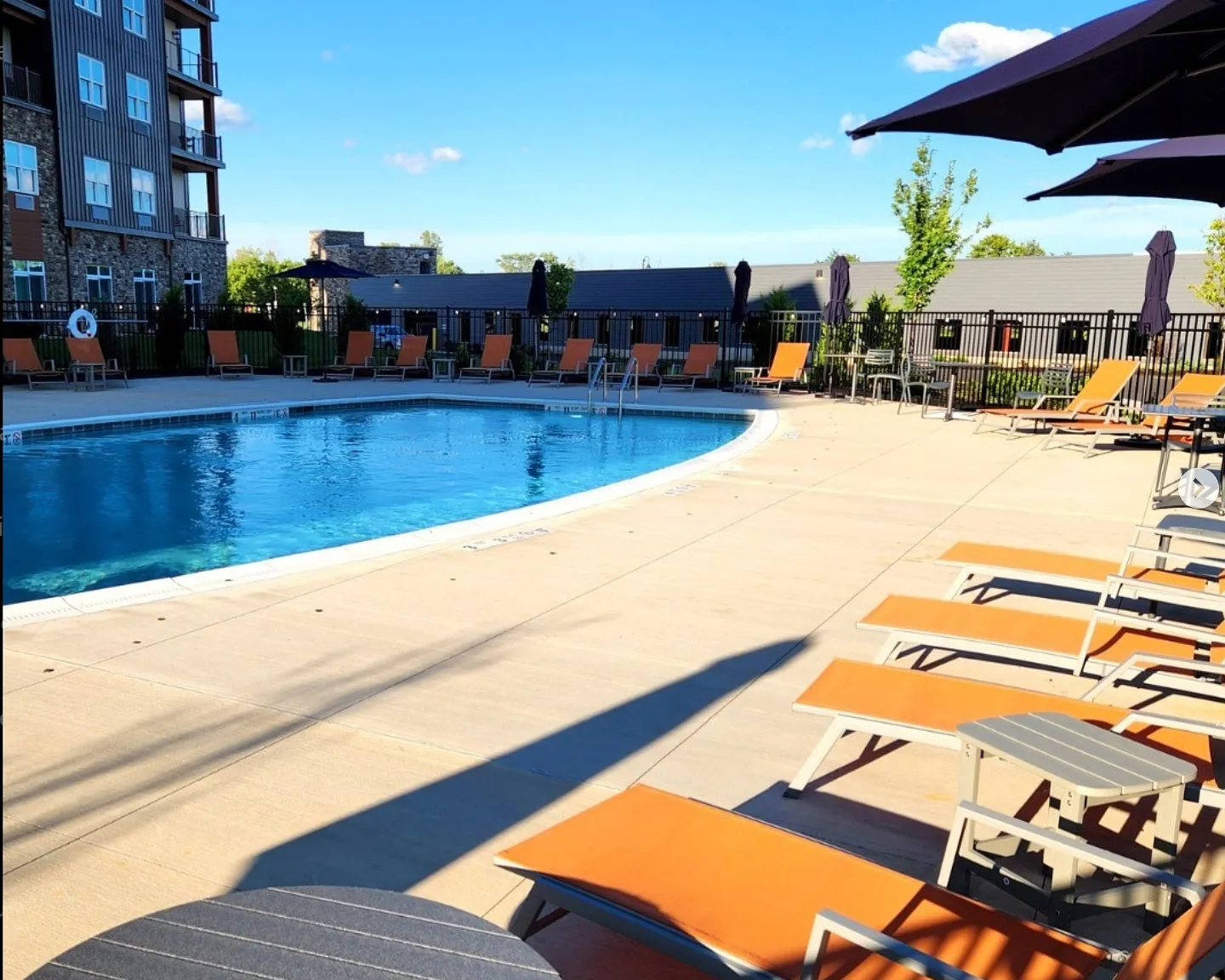 2 bed, 1195 sqft, $4,000 — Photo 3