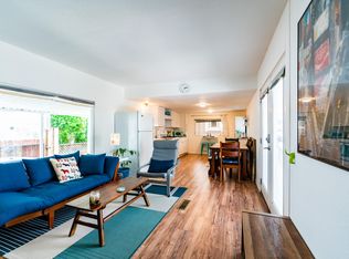 26 Lazy B Dr, Palm Desert, CA 92260