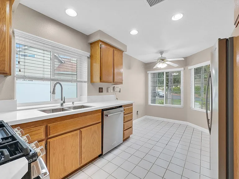 5741 El Palomino Dr — Photo 24