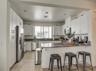 5720 Acacia Ln, Lakewood, CA 90712
