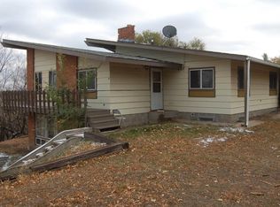 1364 14th St SE, Mandan, ND 58554