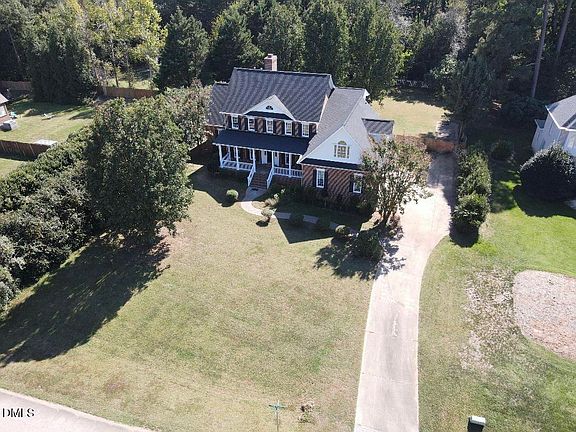 4th image of 1000 Oak Creek Rd