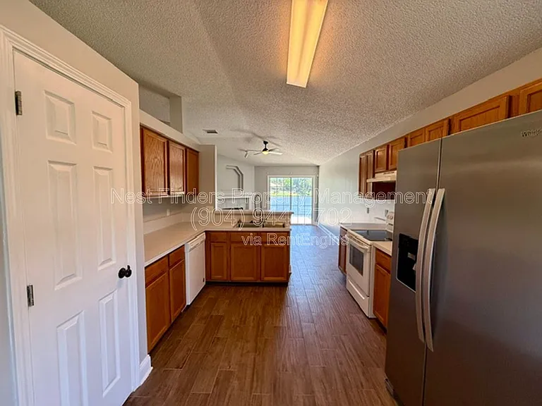 3139 Mountain Ash Rd — Photo 11