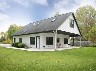 200 Mathew Ln, Cecil, WI 54111