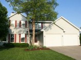 3923 E Ontonagon Ln, Green Bay, WI 54301