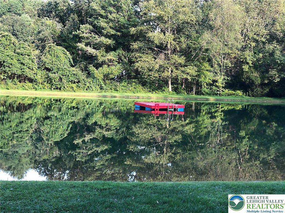 1st image of Bishop Ln