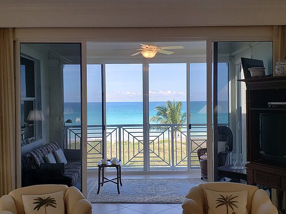 Lanai looking east