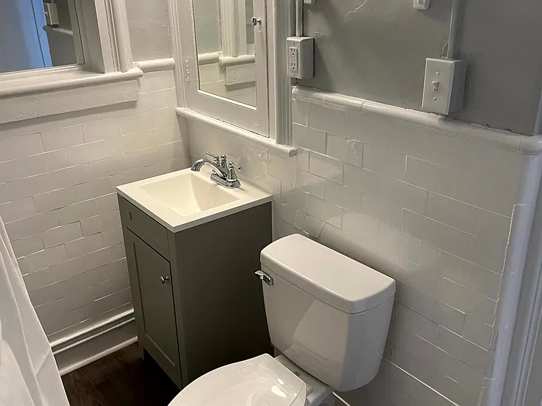 4804 Gosnold Ave #2 — Photo 7