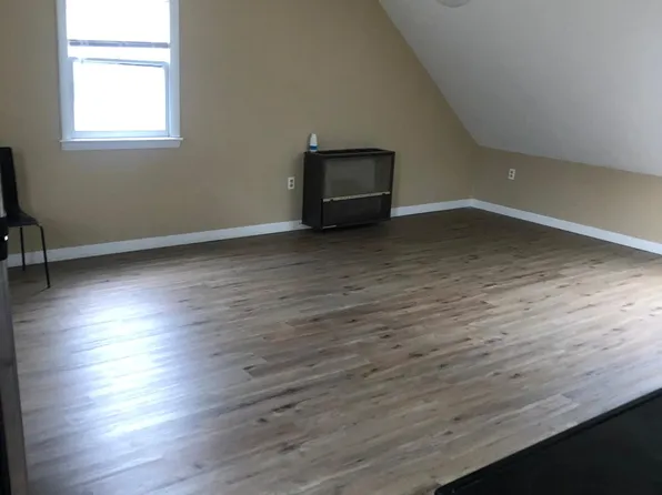 10 Cindy Dr, Nashua, NH 03062