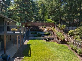 17749 Leafy Ln, Lake Oswego, OR 97034