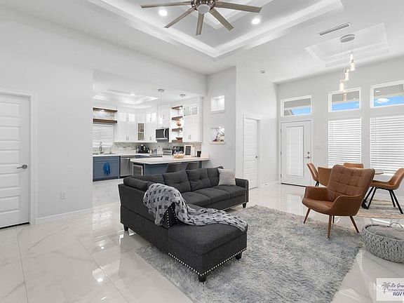 4th image of 6918 Diamondcove Dr
