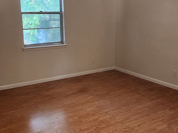 4th image of 525 Talbot Ave #B