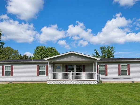 12585 3rd Ave, Trinway, OH 43842