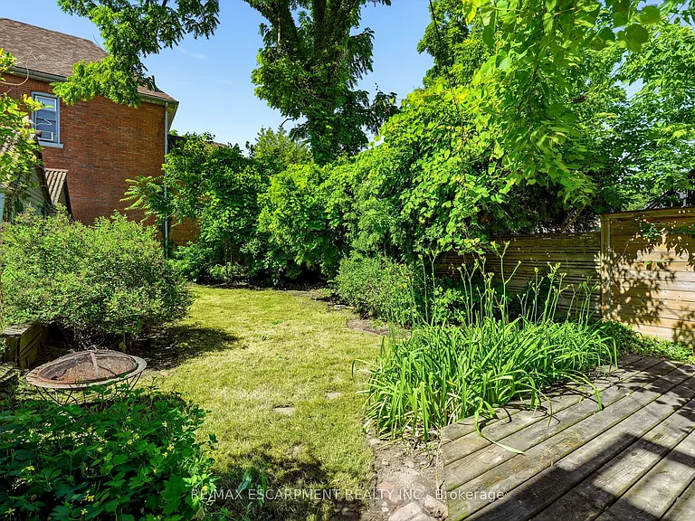 131 Markland St — Photo 44