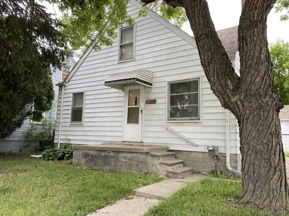 8741 Cadillac Ave, Warren, MI 48089