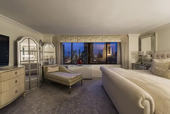 Sold by Nest Seekers International | media 11