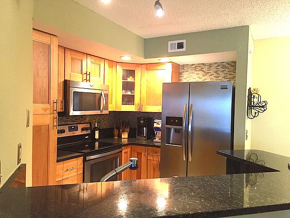 3rd image of 12950 Vista Isles Dr APT 413